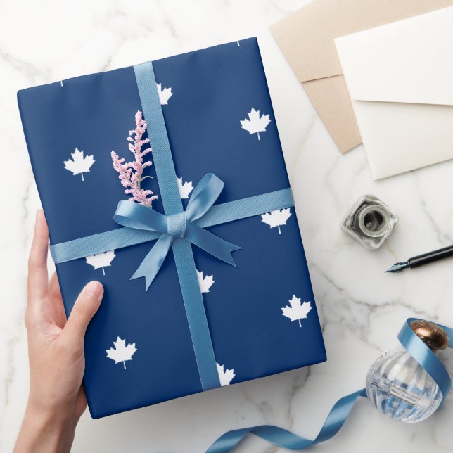 Kanada White Maple Löv på Blue Mönster Presentpapper (Gifting)