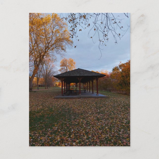 Kanadensisk höst och en pagod  vykort (Framsida)