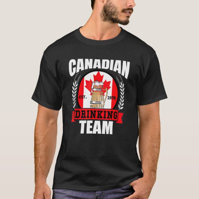 Kanadensiska Drickteamet   Kanada Flagga Öl Party  T Shirt (Framsida)