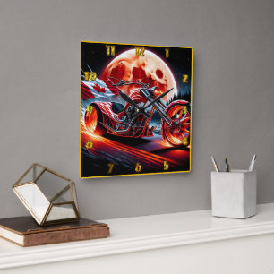 Kanadensiska motorcykelrider under ett glättande m fyrkantig klocka