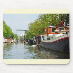 Kanal i Amsterdam Musmatta