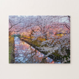 Kanal med körsbärsblom pussel