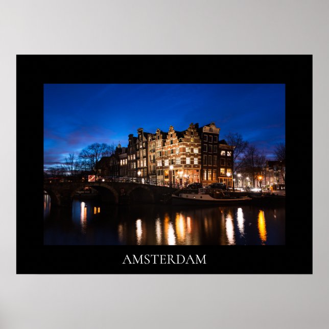 Kanalhus i Amsterdam på natten Poster (Framsidan)