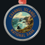 Kanalöarnas nationalpark Retro Distress Art Julgransprydnad Metall<br><div class="desc">Konstruktion för kanalöarnas vektorbilder. Parken består av fem öar med ekologisk rik utanför södra Kalifornien kusten.</div>