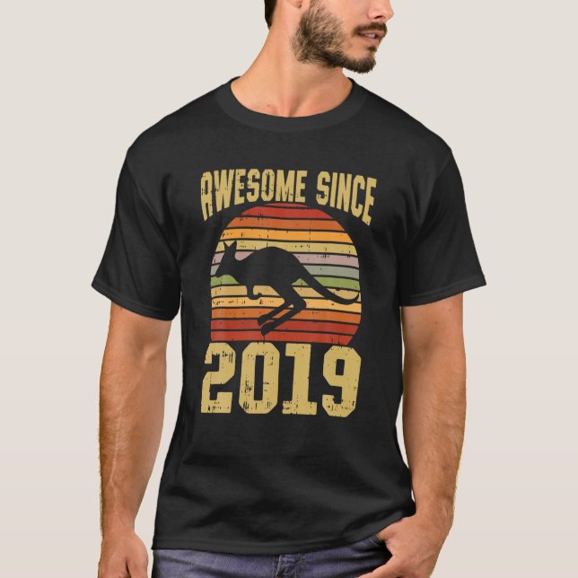 Kangaroo Awesome Since 2019 3Rd Birthday 3 Years O T Shirt (Framsida)