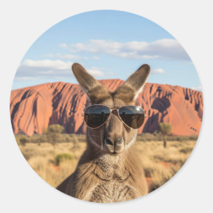 Kangaroo med solglasögon i Uluru Australia Runt Klistermärke