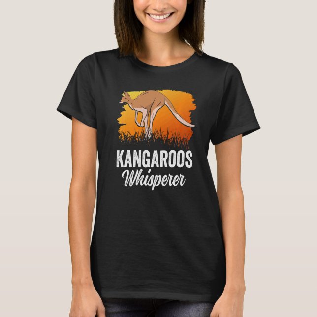 Kangaroo Whisperer Kangaroos Animal Australia 1 T Shirt (Framsida)