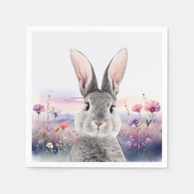 Kanin i ett fält med vilda blommor pappersservett (Framsidan)