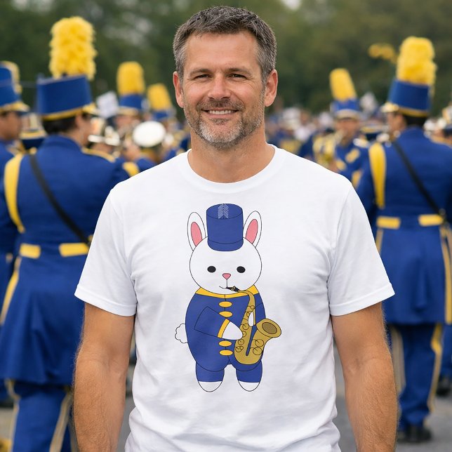 Kanin Marching Band Saxofon Blå Guld T Shirt (A shirt with a rabbit wearing a blue and yellow gold marching band uniform playing a saxophone.)