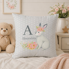 Kanin med rosa blommor monogram kudde