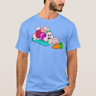 Kanin med röta på Yoga-mattan T Shirt