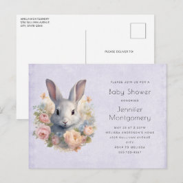 Kanin omgiven av pastellfärgade blommor Söt födels Inbjudan Vykort