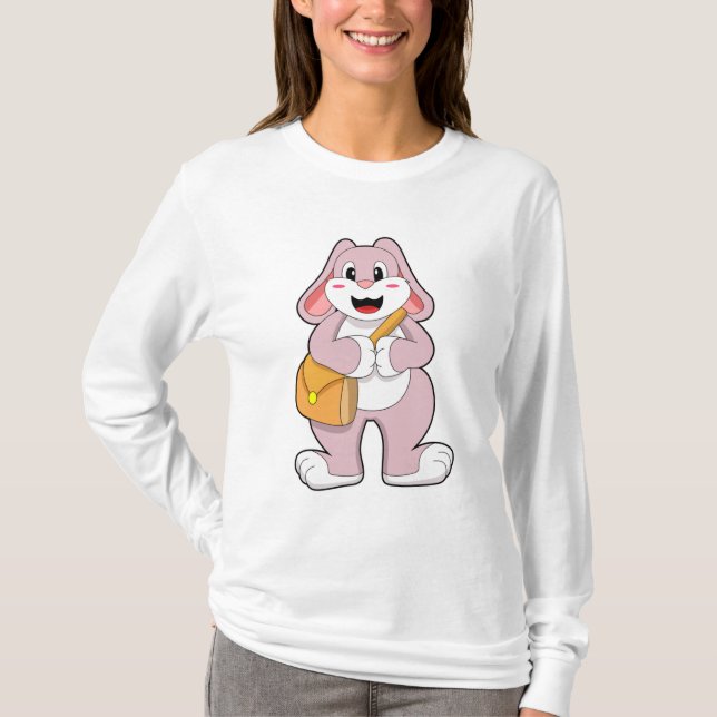 Kanin som vandrare med packning t shirt (Framsida)