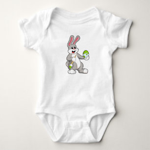 Kanin vid målning med ägg t shirt