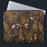 Kaniner och skogsmark flora Laptop sleeve<br><div class="desc">Handdragna kaniner och floror av skogsområden,  vilda svampar och myggor samt kryp</div>