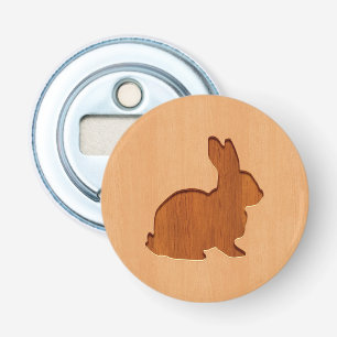 Kaninsilhouette som inristas på den wood designen flasköppnare