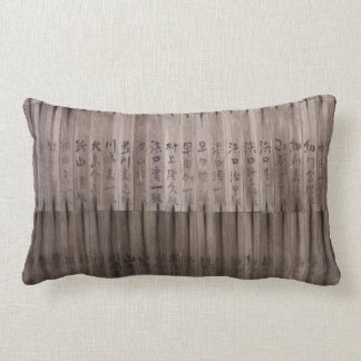 Kanji-text ombord lumbarkudde