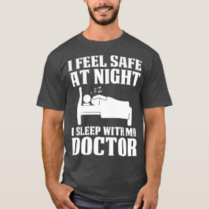 Känn Säker på natten med Doktor Doktor och Doktor T Shirt
