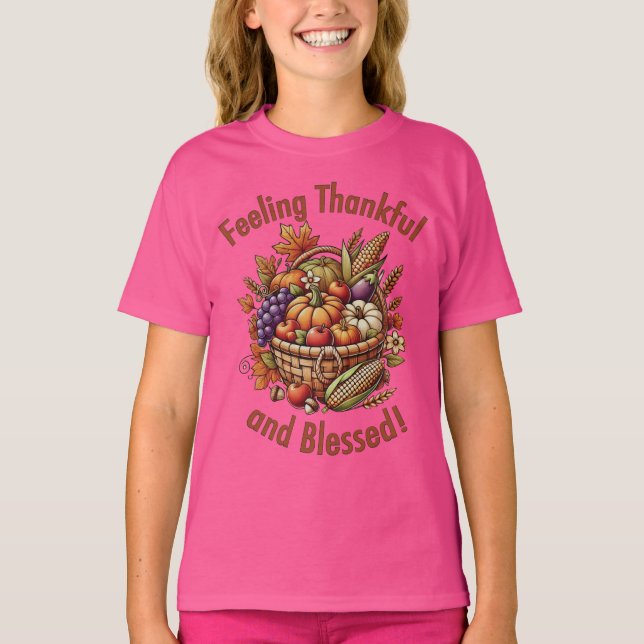Känner tacksamhet och välsignelse Överflödshorn T Shirt (Framsida)