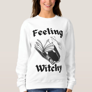Känns Witchy Spell bok lustig Halloween-häxa T Shirt
