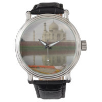 Kanot i vatten med Taj Mahal, Agra, Indien