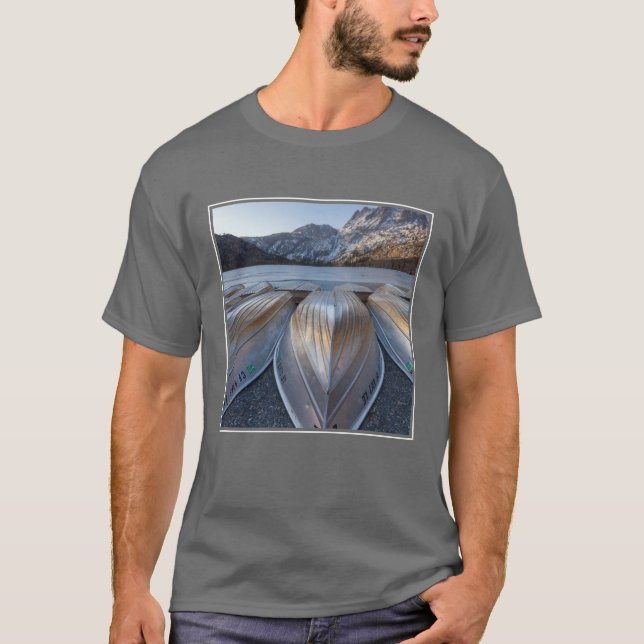 Kanot på sjön tee shirt (Framsida)