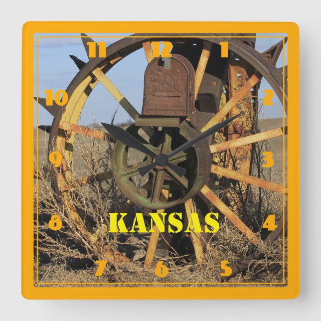 Kansas Antique Tractor Däck Fyrkantig Klocka (Framsida)