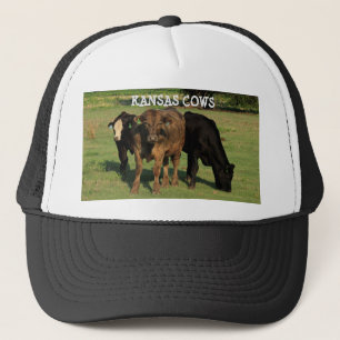 Kansas Cows in a grönt pasture Truckers Hat Keps
