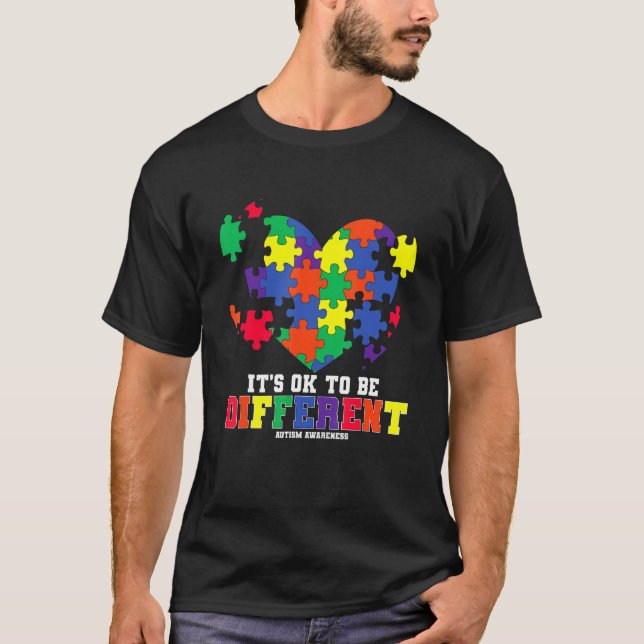 Känslan till autism Det är okej att vara annorlund T Shirt (Framsida)