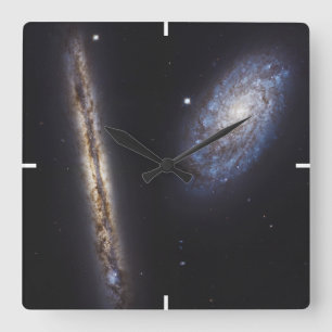 Kant-on Galaxy Ngc 4302 och lutat Galaxy Ngc 4298 Fyrkantig Klocka