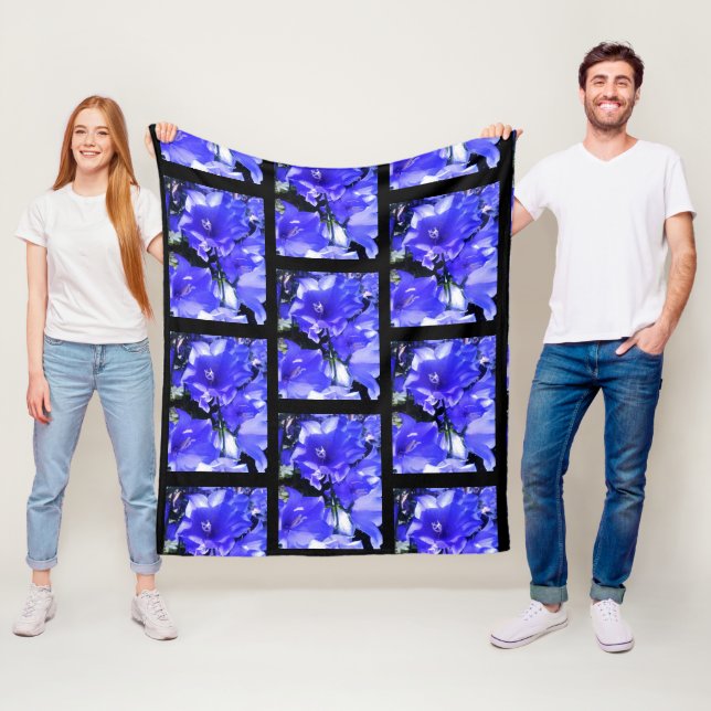 KANTEBURYKLOCKOR BLOMMA FLÄSSA FILT (På plats)