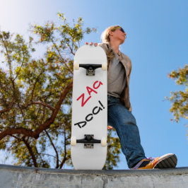 Kantig Zag Dog Vit Skateboard