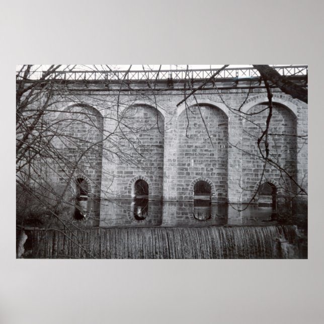 Kanton Viaduct Waterfall Poster (Framsidan)