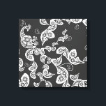 Kanvastrycket Black Blommigt Peacock Deco Art Canvastryck<br><div class="desc">Bohemisk Vintage Vit Blommigt Peacock Design. Den här utformningen illustrerar en stiliserad boho white blommigt friock med en elegant svan som består av paisleyformer som är dekorerade med blommor. Designad av tjock*fa*tin. Enkel att anpassa med egen text, bild eller bild. Kontakta tjock*fa*tin direkt om du vill ha anpassningsbar. Avgifter för...</div>