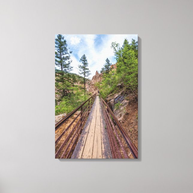 Kanvastrycket Seven Falls Walkway Bridge Canvastryck (Framsida)