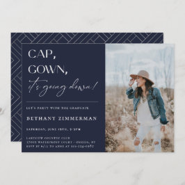 Kap Gown Det går ner Studentfest Inbjudningar