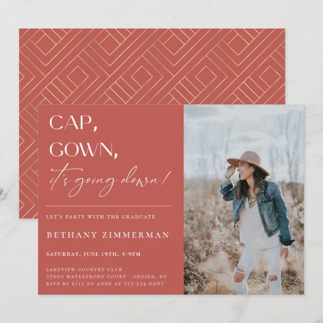 Kap Gown Det går ner Studentfest Inbjudningar (Fram/baksida)