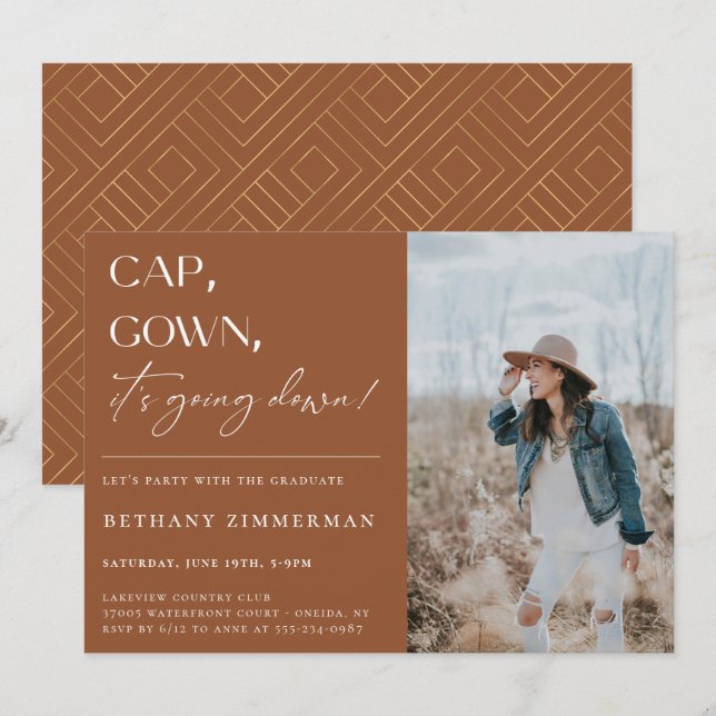 Kap Gown Det går ner Studentfest Inbjudningar (Fram/baksida)