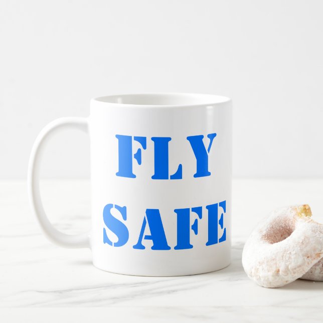 Kapten Moonbeam "FLY SÄKRARE" MUGG (Med munk)