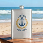 Kapten Namn Nautical Anchor Guld Stil Laurel Fickplunta<br><div class="desc">En nautisk tema, personlig kolv av rostfritt stål med din kapten rank eller annan titel och din båt namn, namn eller annan önskad text. Med en designad sjöbåtankare i anpassningsbar, löv i guld stil och stjärnemblem. Gör en underbar gåva till tillfälle.</div>