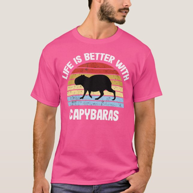 Kapybara livet är bättre med Capybaras T Shirt (Framsida)