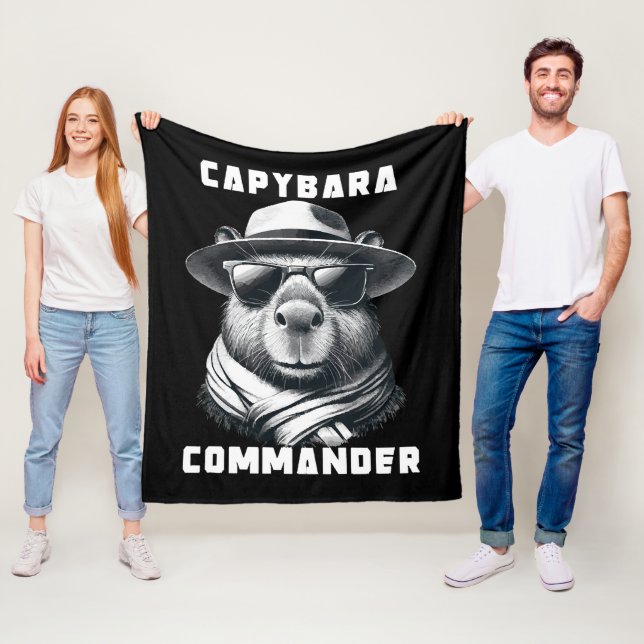 Kapybara Med Solglasögon Capy Kommendör Fleecefilt (På plats)