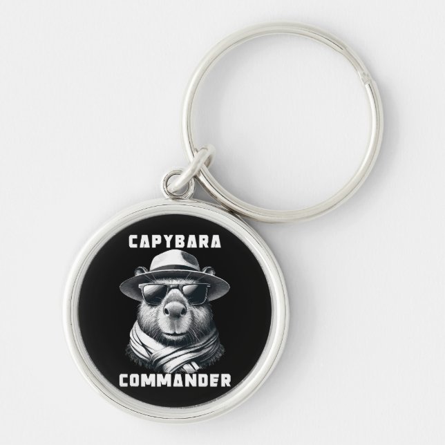 Kapybara Med Solglasögon Capy Kommendör Rund Silverfärgad Nyckelring (Framsidan)