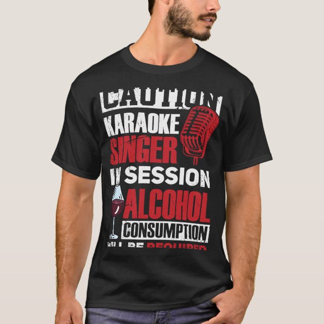 Karaoke Singing Microphone Karaoke Singer in Sessi T Shirt (Framsida)
