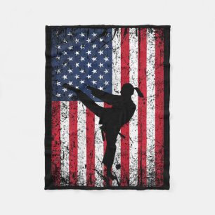 Karate American Flagga 4:e juli Martial Arts Patr Fleecefilt