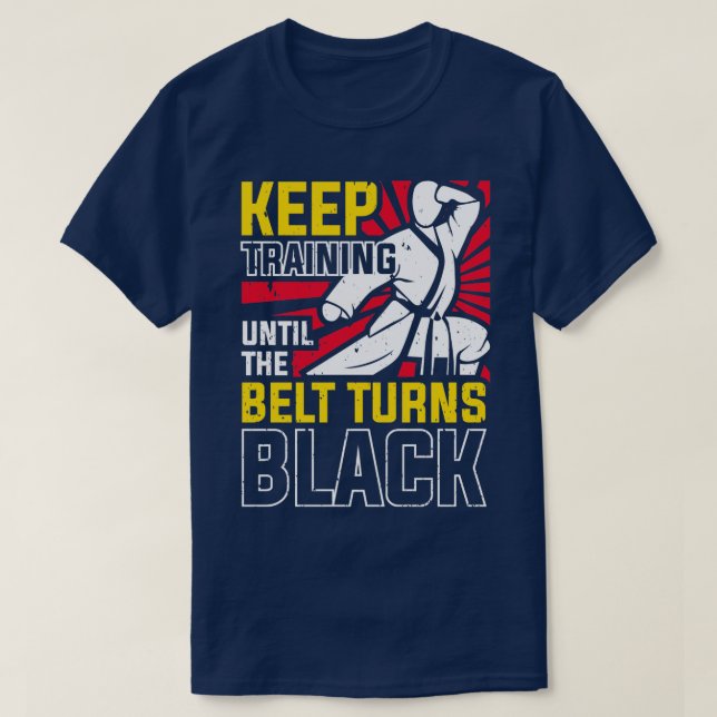 Karate Black Bälte Karateka Gift T Shirt (Design framsida)
