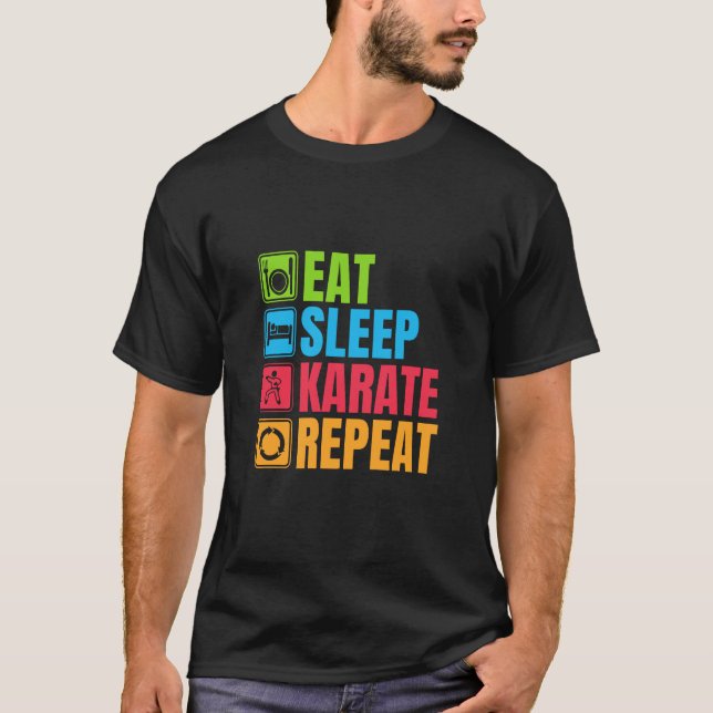 Karate - Eat Sömn Karate Repeat T Shirt (Framsida)