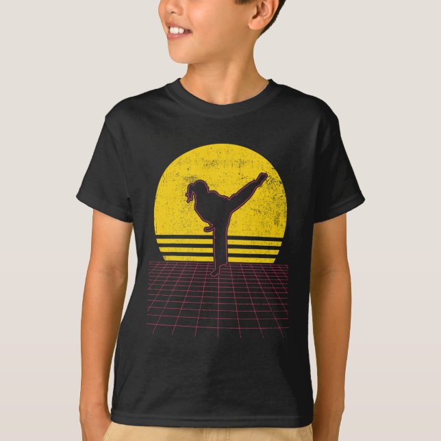 Karate Flicka Vintage  T Shirt (Framsida)