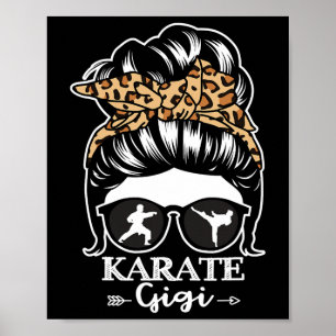 Karate Gigi Rufsiga Upphöjda Frisyr Roligt Karateu Poster