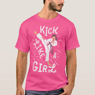 Karate Girl Kick som en Kickboxing Taekwondo T Shirt